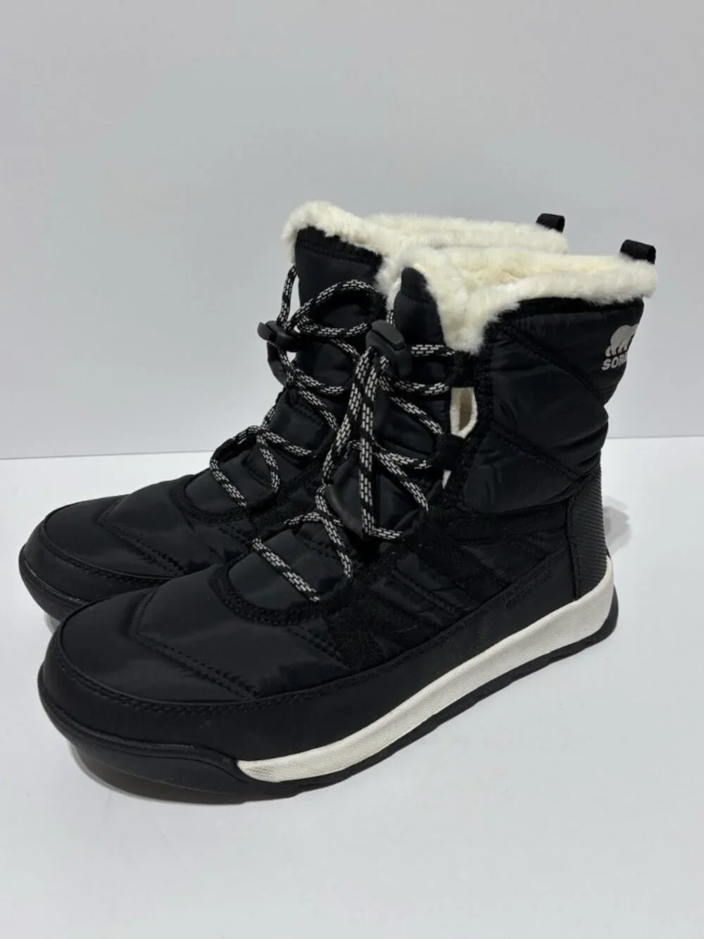 Sorel Big Kids’ Whitney Black Waterproof Winter Boots, Girls’ Size 7 M